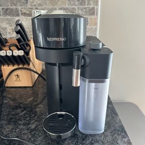 Like New Nespresso Vertuo Lattissima